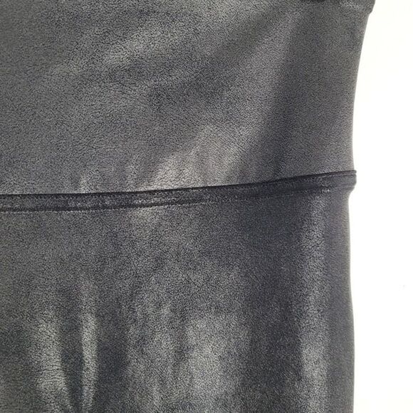 Spanx Size M Faux Leather Leggings Shaping Black - Picture 7 of 12